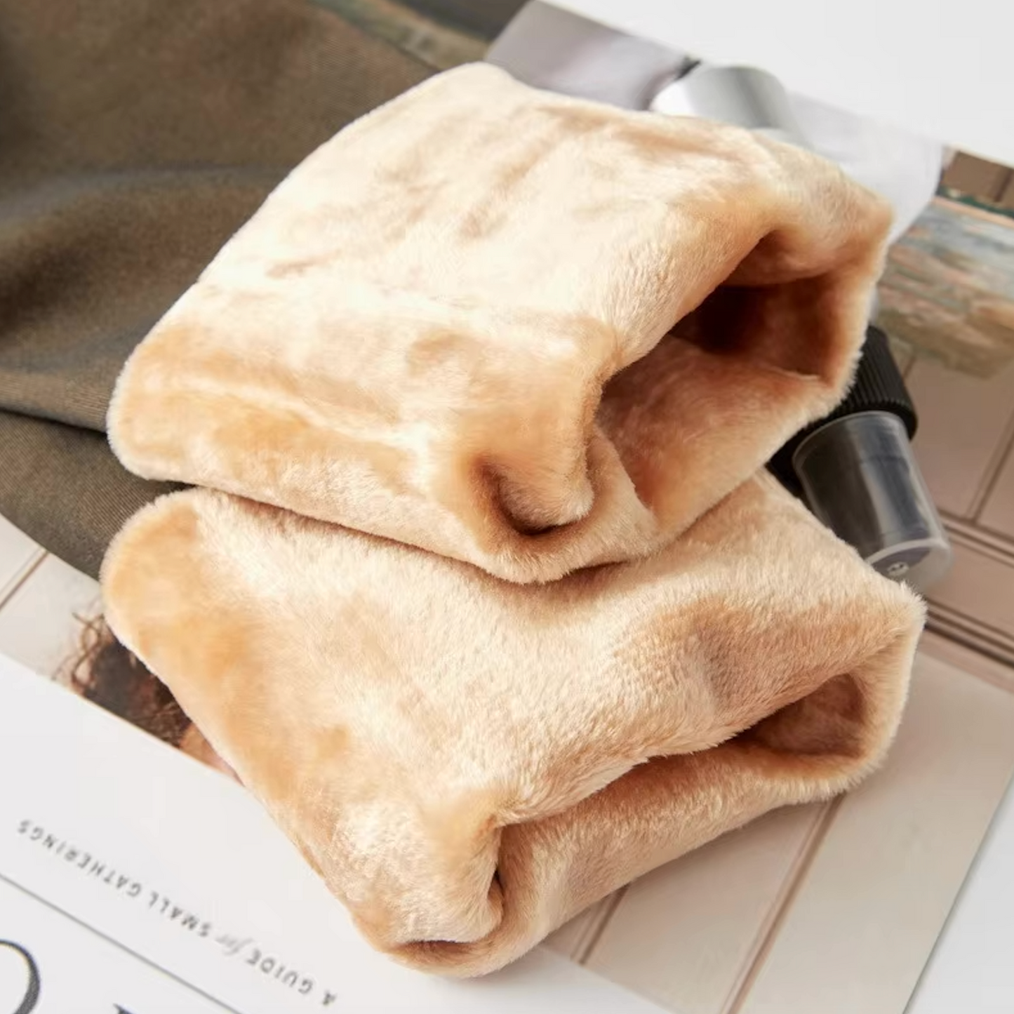 Le collant in poliestere trasparente